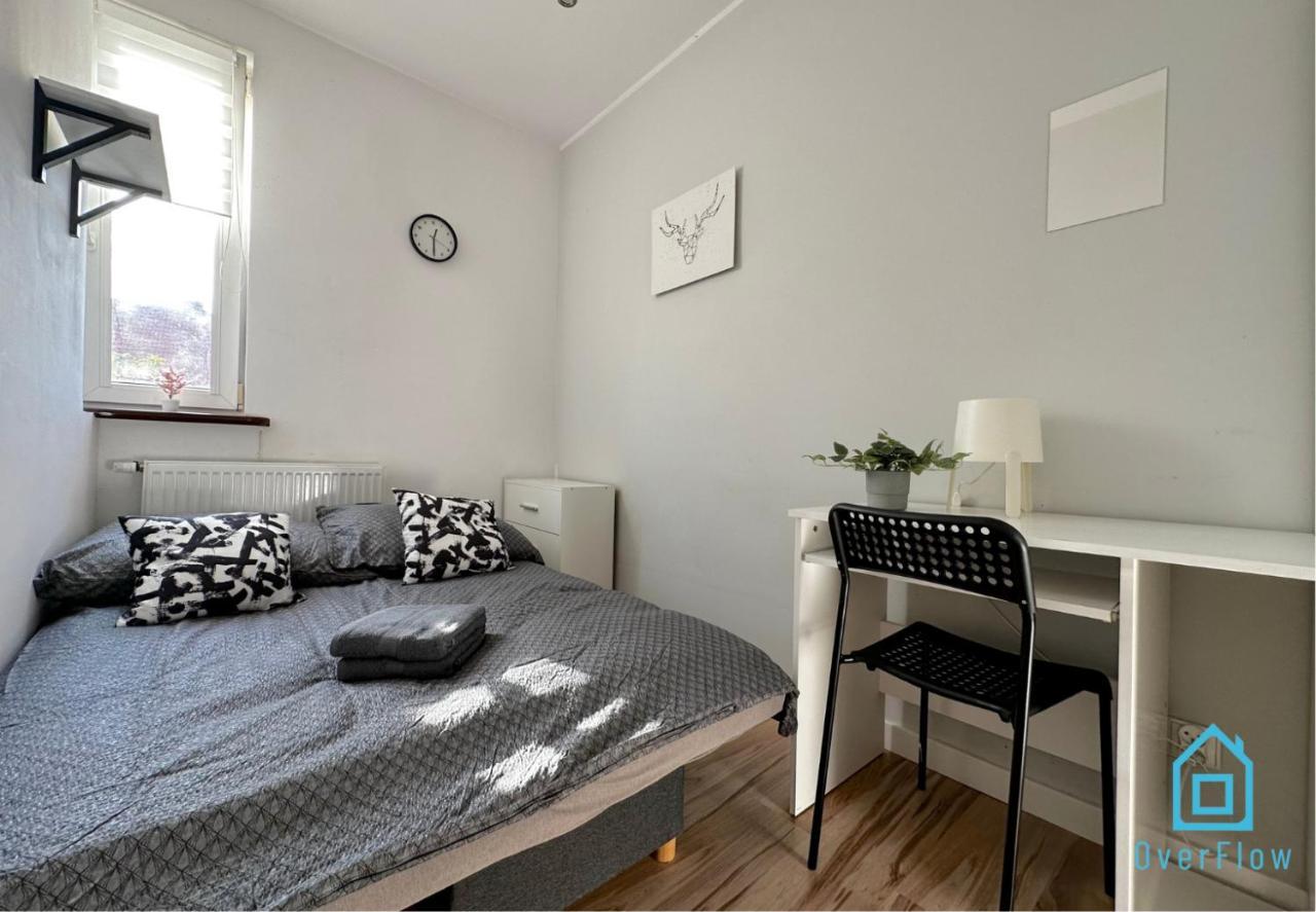 August Room غدانسك المظهر الخارجي الصورة